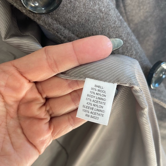 Warm and Like New Banana Republic Wool Coat - Picture 5 of 5